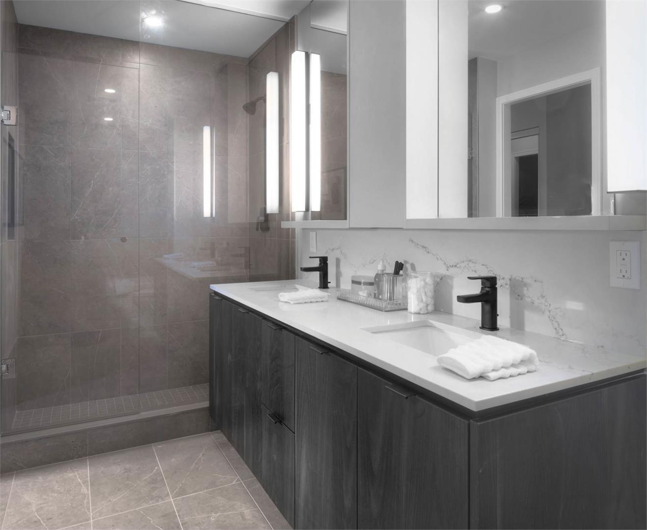 S2 at Stonebrook in Mississauga — rendering 4