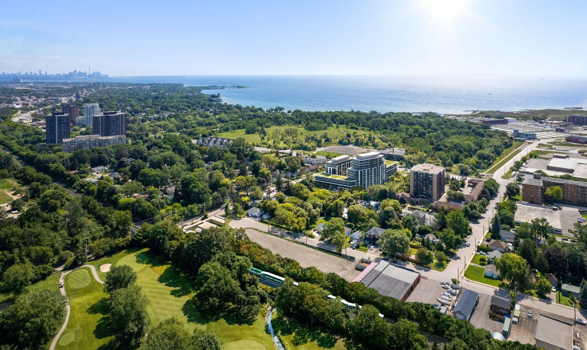 Lakeview DXE Club in Mississauga — rendering 2