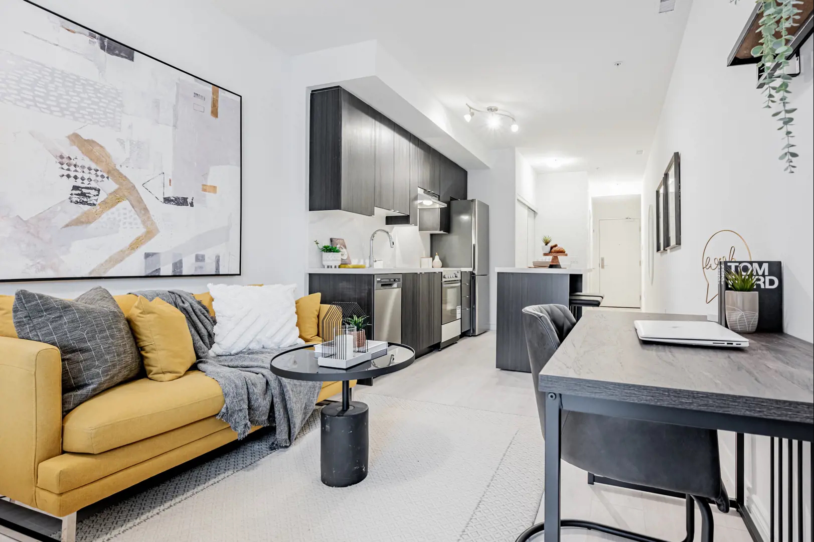 B-Line Condos in Toronto — rendering 7