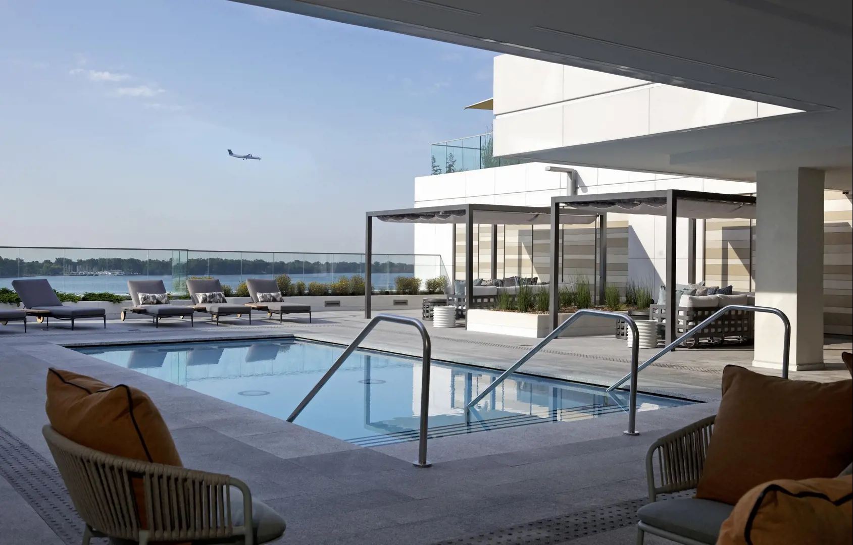 Aquabella Condos in Toronto — rendering 12