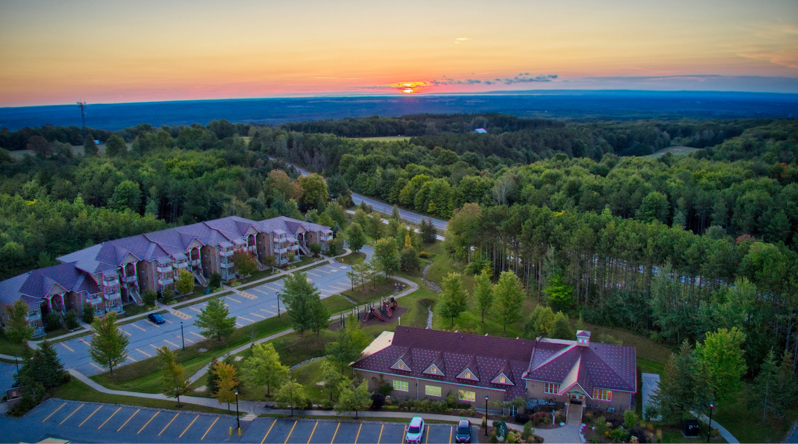 Carriage Hill Country Club in Shanty Bay — rendering 3