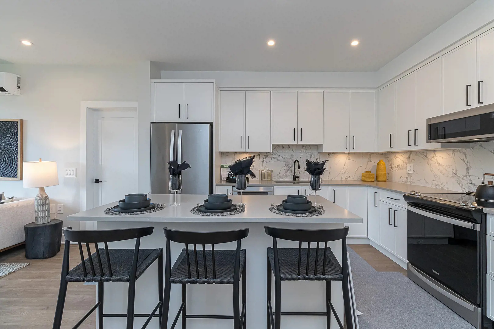 Trailside at the Lake in Victoria — rendering 12