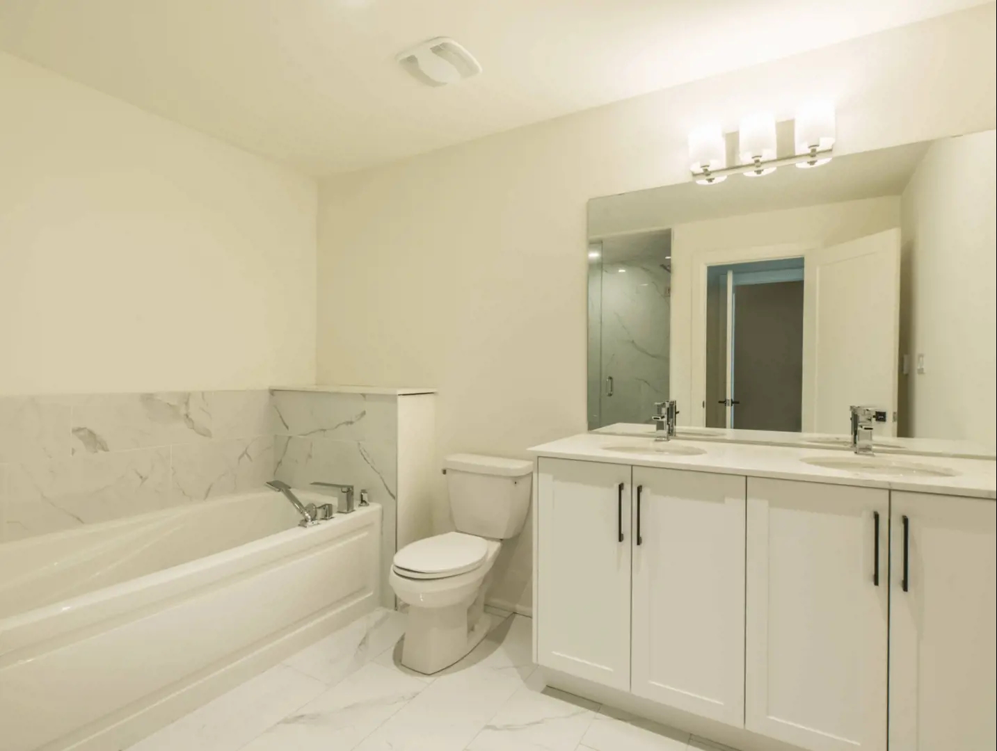 Harbour Place in Oakville — rendering 11